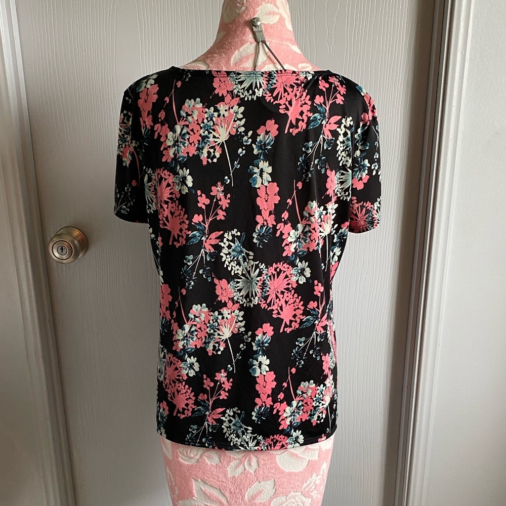 Black Floral Top - Picture 5 of 7